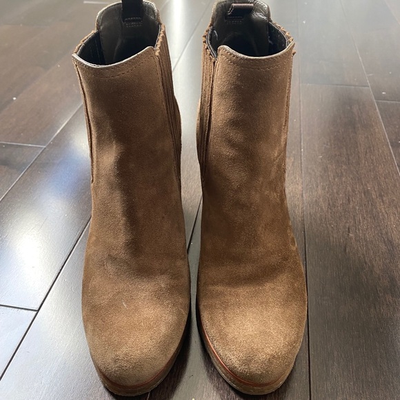 Prada suede booties light brown - Picture 7 of 10